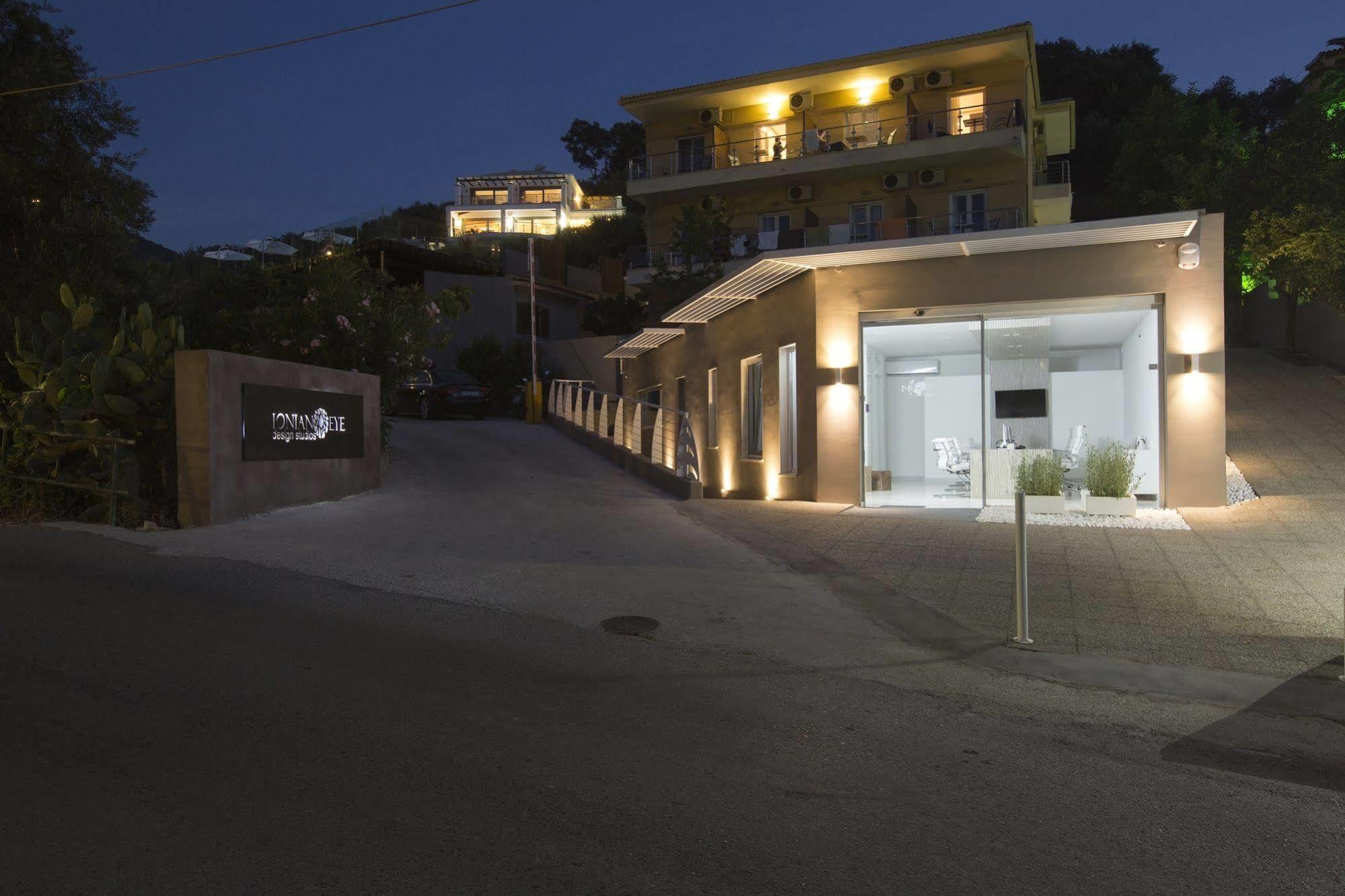 Ionian Eye Design Studios & Spa 메손기 외부 사진