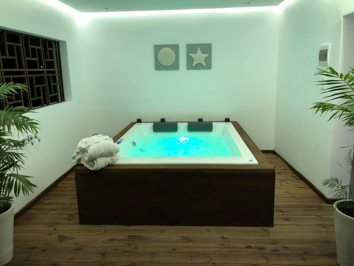 Ionian Eye Design Studios & Spa 메손기 외부 사진