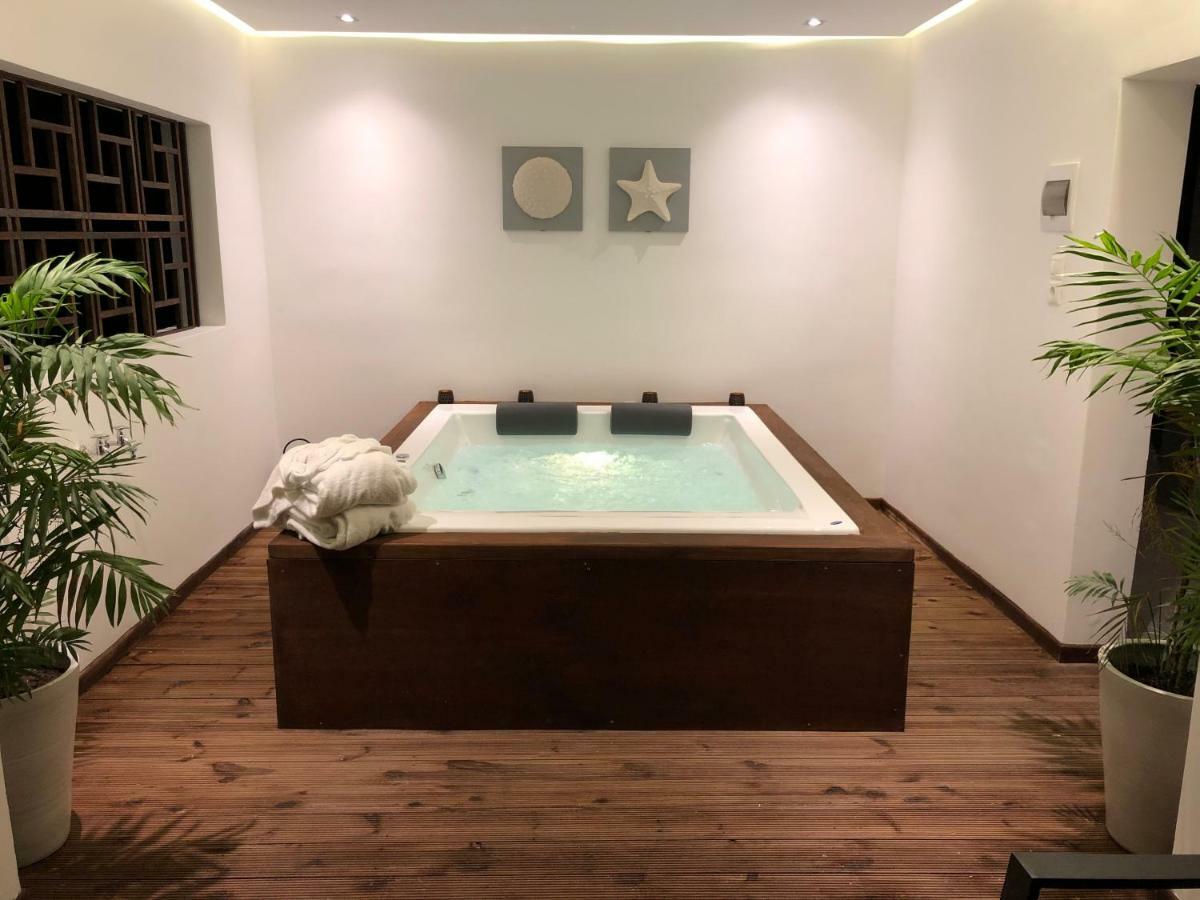 Ionian Eye Design Studios & Spa 메손기 외부 사진